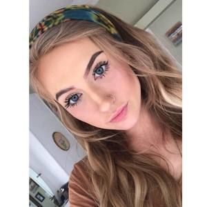 Meet your Posher, Riley